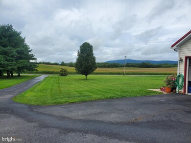 11717 Dam Number 5 Rd unit AND, Clear Spring, MD 21722 - photo 7