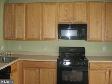 139 Heather Stone Way, Glen Burnie, MD 21061 - photo 2