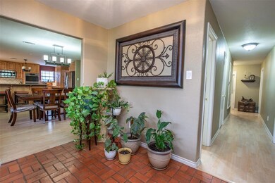 604 Aspen Rd, Gainesville, TX 76240 - photo 5