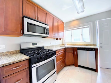 3003 Longfellow Ave, Hazel Crest, IL 60429 - photo 3