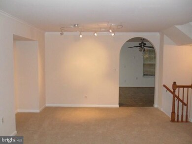 15652 Ensleigh Ln, Bowie, MD 20716 - photo 4