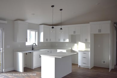 629 Little Grey's Kitchen 2