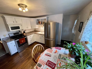 1412 S 11th St, Goshen, IN 46526 - photo 5