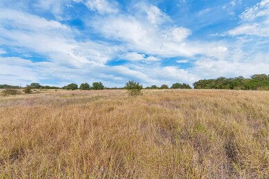 2414 Campbell Rd, Tolar, TX 76476 - photo 5