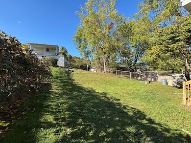 4107 Brierwood Ln, Bluefield, WV 24701 - photo 6