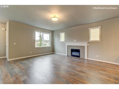 1504 E 1st St, Newberg, OR 97132 - photo 5