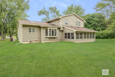 Fabulous yard offers great outdoor space (plenty o