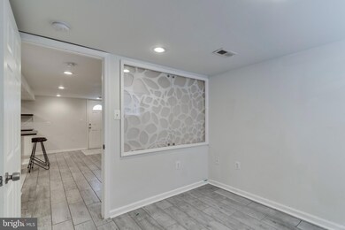 710 Columbia Rd NW unit B, Washington, DC 20001 - photo 7