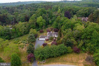 4 Seven Springs Dr, Reading, PA 19607 - photo 4