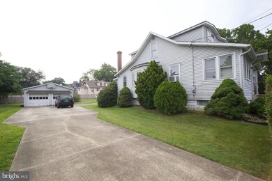 237 S Clinton Ave, Maple Shade, NJ 08052 - photo 3