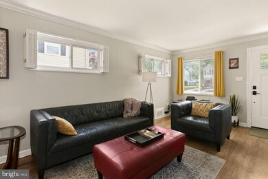 6727 Kenyon Dr, Alexandria, VA 22307 - photo 7