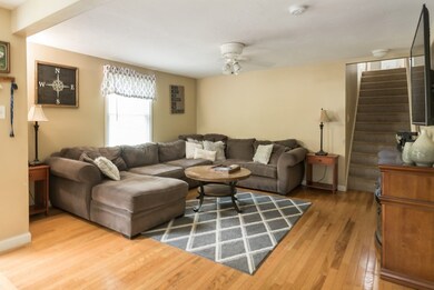 359 Spring St, Rockland, MA 02370 - photo 4