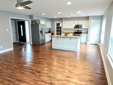 204 Canberra Ct, Slidell, LA 70458 - photo 5