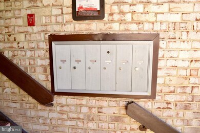 2230 Castle Rock Square unit 22C, Reston, VA 20191 - photo 2