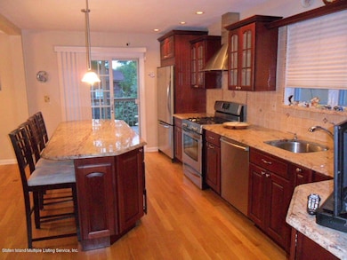 79 Cotter Ave, Staten Island, NY 10306 - photo 5