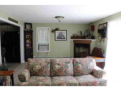 30 Carrington St, Blackstone, MA 01504 - photo 4