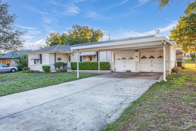 805 Glenda Dr, Bedford, TX 76022 - photo 2