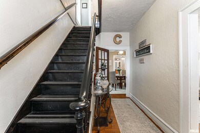 318 Pekin St, Lincoln, IL 62656 - photo 3