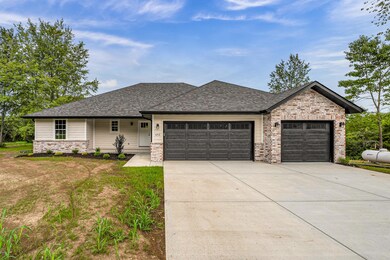 493 Maynard Rd, Nixa, MO 65714 - photo 2