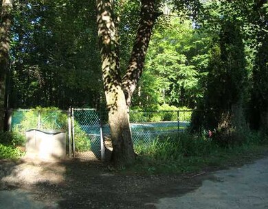 704 Chestnut Hill Rd, Chepachet, RI 02814 - photo 2