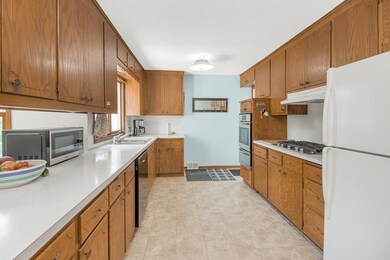 8625 Colfax Ave S, Bloomington, MN 55420 - photo 6