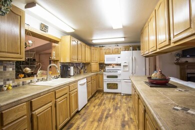 1KITCHEN