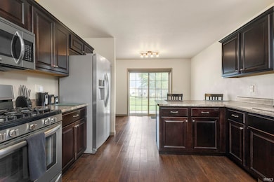 51818 Cresswell Dr, South Bend, IN 46628 - photo 6