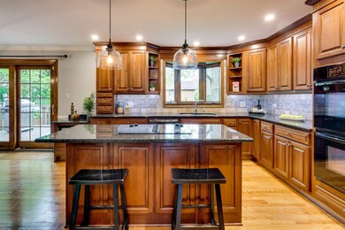 529 Braemar Ave unit 2, Naperville, IL 60563 - photo 4