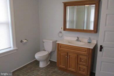 3408 Kutztown Rd unit 2ND FLOOR, Reading, PA 19605 - photo 6