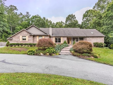 436 Heather Marie Dr, Hendersonville, NC 28792 - photo 2