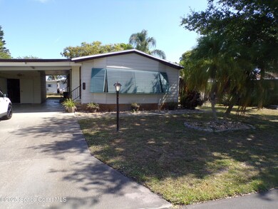922 Yew St, Sebastian, FL 32976 - photo 2