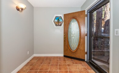 003_Foyer