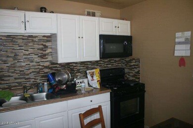 Kitchen - Unit2 (2)