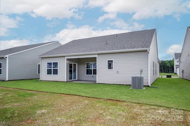 4131 Bolo Dr, Charlotte, NC 28215 - photo 2