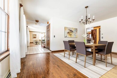 355 Rossiter Rd Richmond