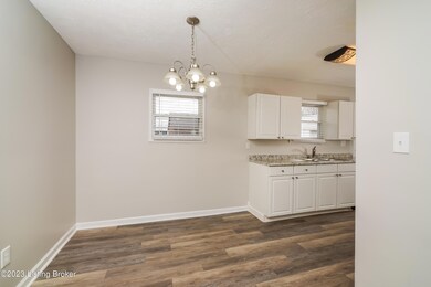 005-photo-dining-room-10731192