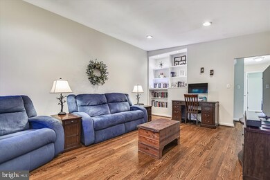 6805 Barnett Rd, Baltimore, MD 21239 - photo 6