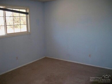 22960 Yucca Ct, Bend, OR 97701 - photo 7