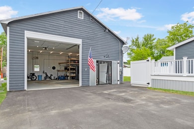 13 Merrill St, Colebrook, NH 03576 - photo 4