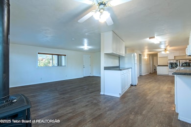 2 dining room to kitchen and front door
