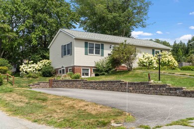 17 Fairview Ave, Pembroke, NH 03275 - photo 3