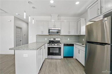 1905 W Violet Dr unit 1, Pharr, TX 78577 - photo 4