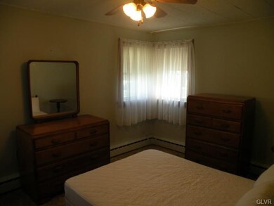 214 S Church St unit 216, Macungie, PA 18062 - photo 6