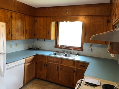 16 Bramley Way, Bellows Falls, VT 05101 - photo 4