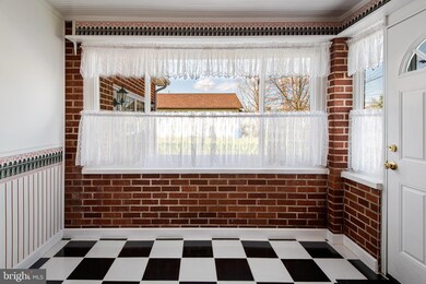 246 Aileen Ave, Strasburg, VA 22657 - photo 6