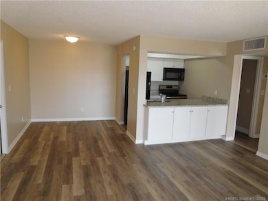 766 NW Fork Rd unit 766, Stuart, FL 34994 - photo 6