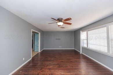 LIVING ROOM VIEW 2