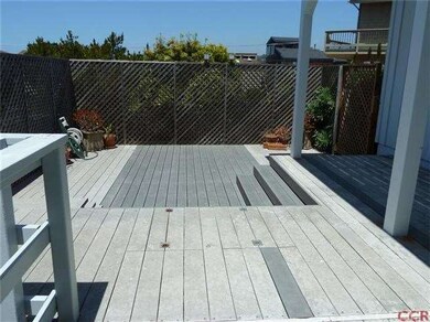 lower deck plumbed for hot tub