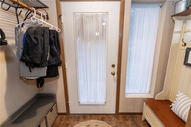 1817 Eagles Ridge Ct, Somerset, PA 15501 - photo 5