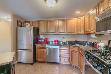 79 Green Briar Rd unit 79, Fitchburg, MA 01420 - photo 3